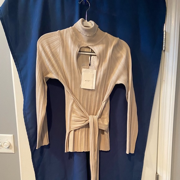 The Line by K Tops - NWT intermix griege too Large